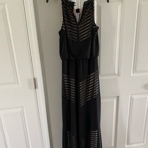 London Times Black & Nude formal dress